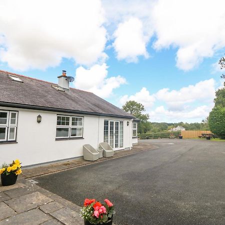 Villa Bwthyn Clai Llangefni Exterior foto