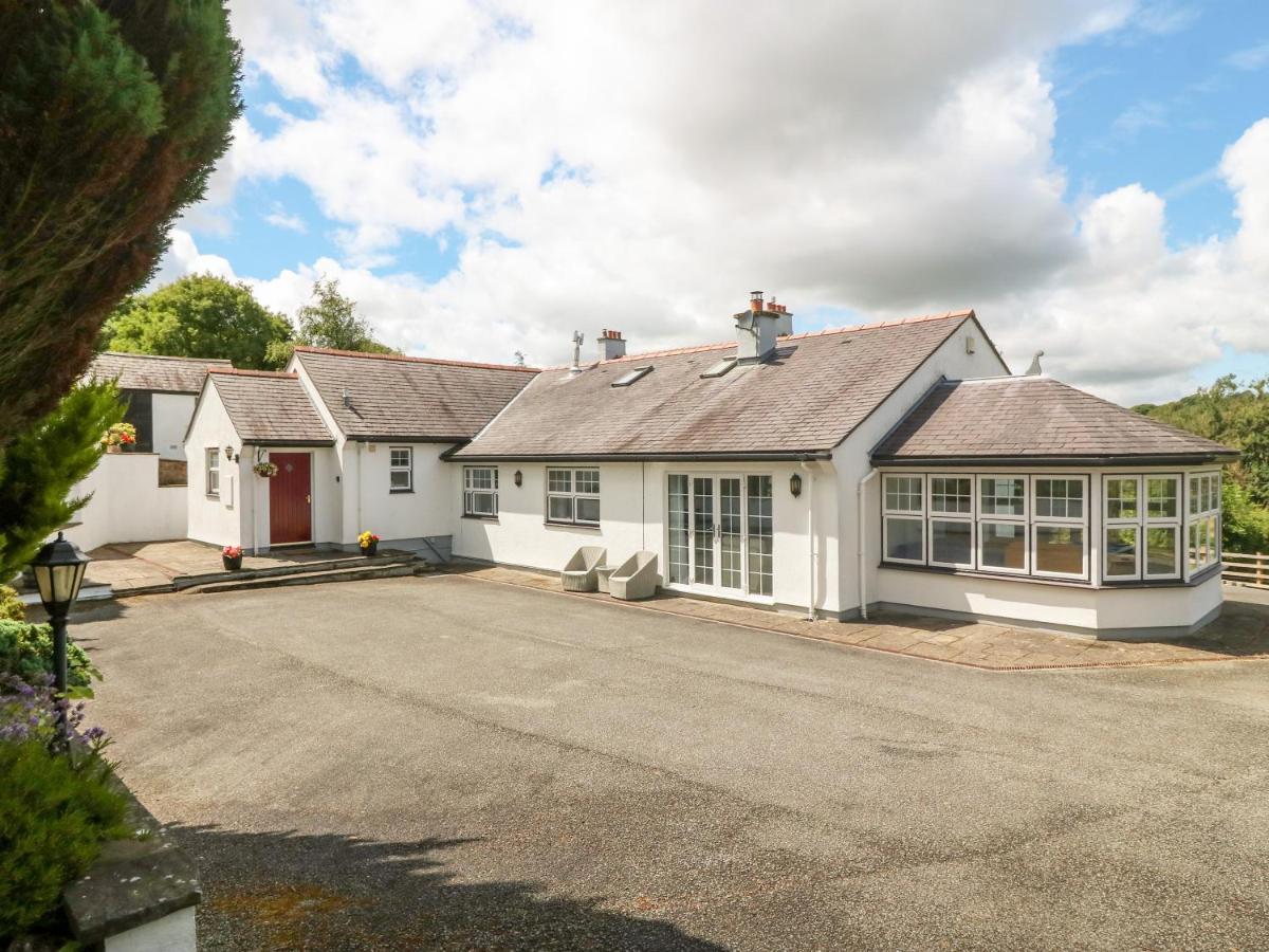 Villa Bwthyn Clai Llangefni Exterior foto